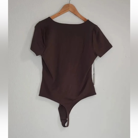 Babaton Contour V Neck Plunging Thong Bodysuit Short Sleeve Size XL Brow… - Picture 2 of 7